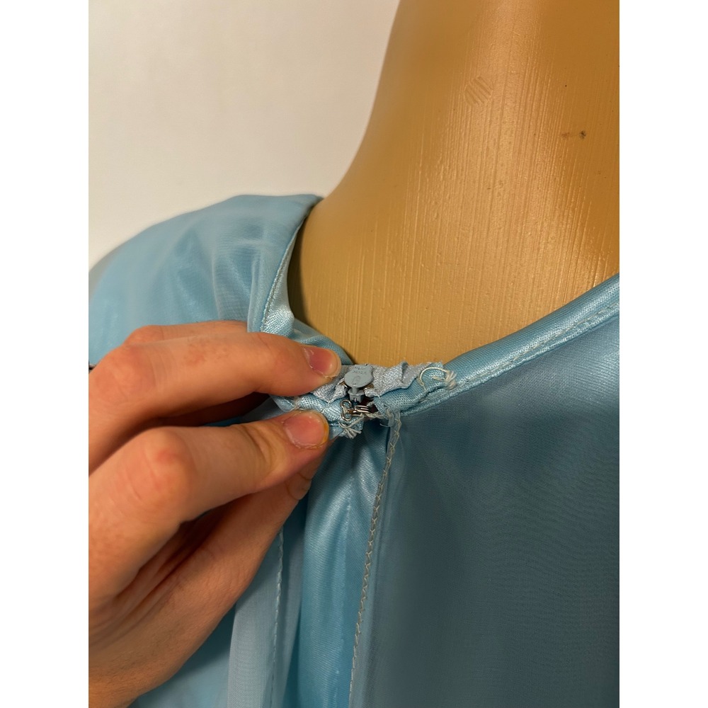 Vintage 70s ILGWU Blue Maxi Gown Sheer Cape Rosette Formal
Dress Size 14 - Picture 6 of 9